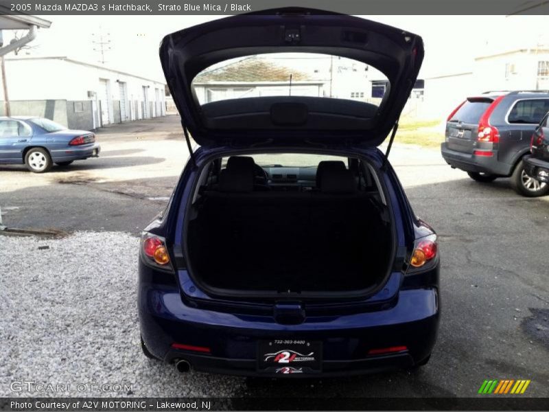 Strato Blue Mica / Black 2005 Mazda MAZDA3 s Hatchback