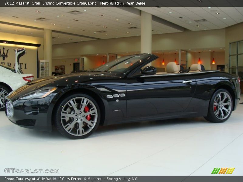  2012 GranTurismo Convertible GranCabrio Nero (Black)