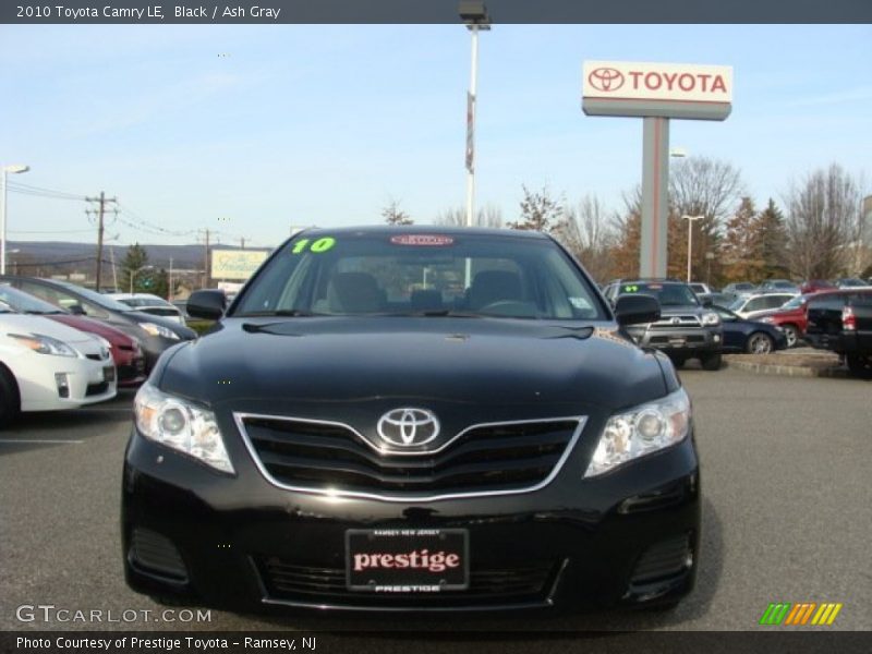 Black / Ash Gray 2010 Toyota Camry LE