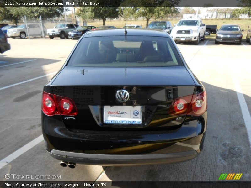 Black / Titan Black 2010 Volkswagen Jetta S Sedan