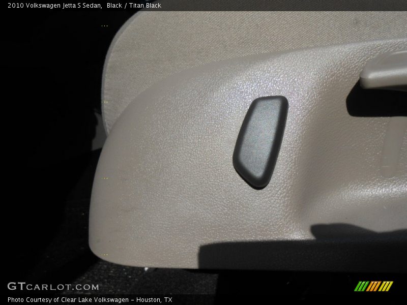 Black / Titan Black 2010 Volkswagen Jetta S Sedan