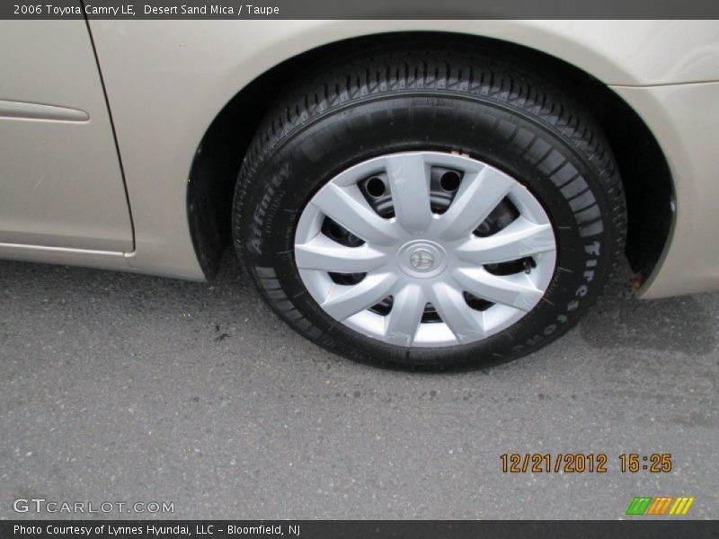 Desert Sand Mica / Taupe 2006 Toyota Camry LE