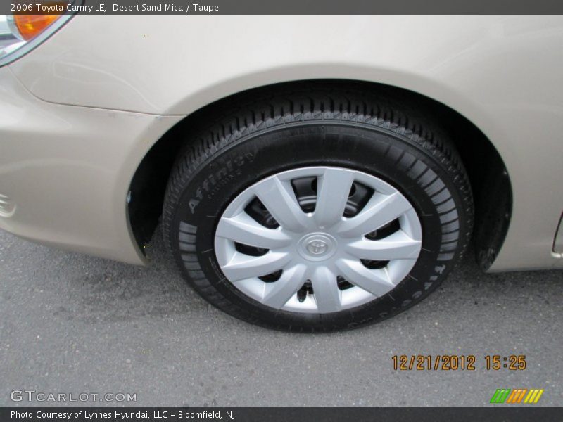 Desert Sand Mica / Taupe 2006 Toyota Camry LE