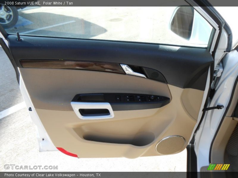 Polar White / Tan 2008 Saturn VUE XE
