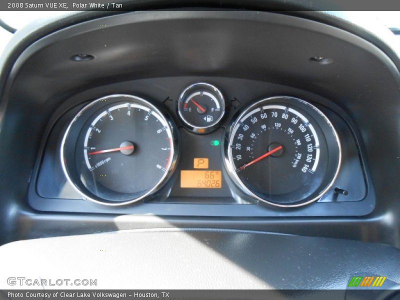 Polar White / Tan 2008 Saturn VUE XE