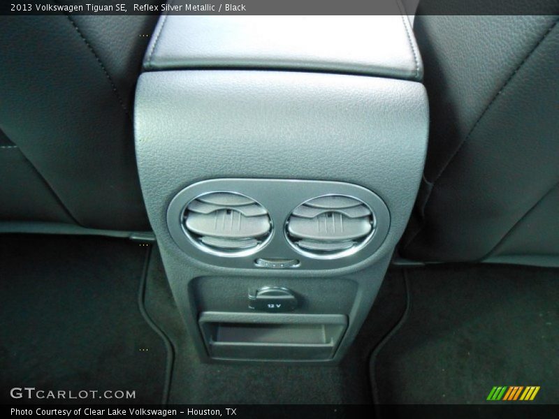 Reflex Silver Metallic / Black 2013 Volkswagen Tiguan SE