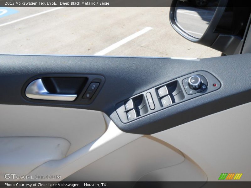 Deep Black Metallic / Beige 2013 Volkswagen Tiguan SE