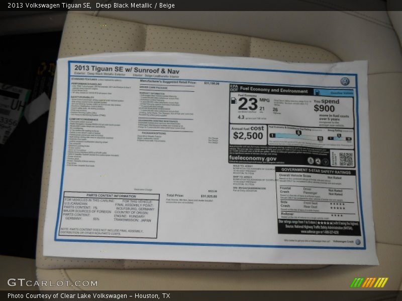Deep Black Metallic / Beige 2013 Volkswagen Tiguan SE