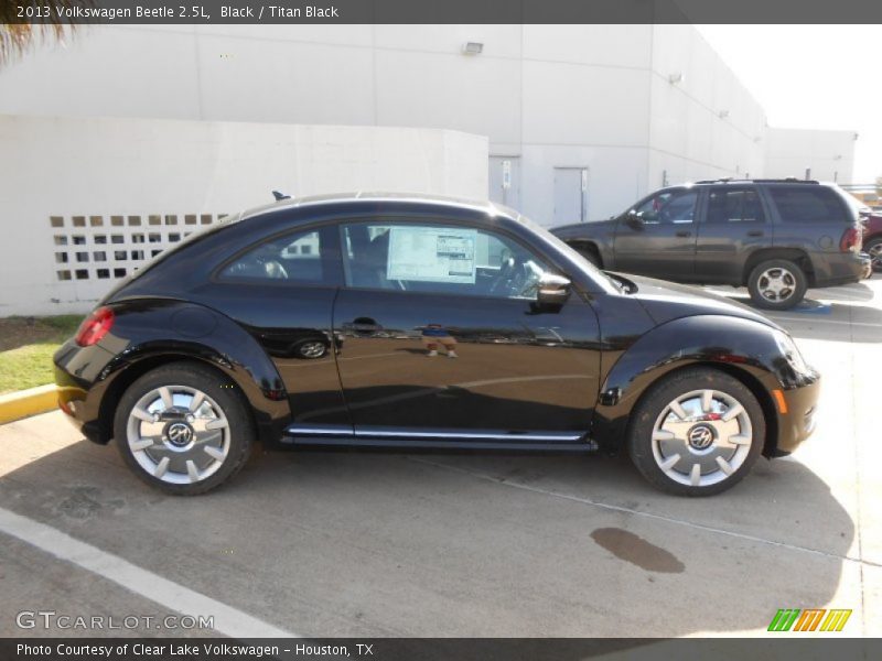 Black / Titan Black 2013 Volkswagen Beetle 2.5L