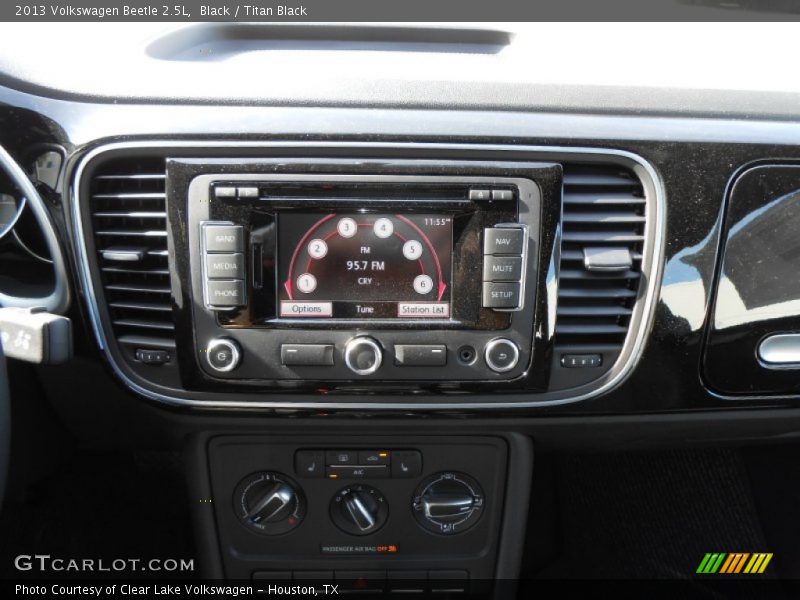 Black / Titan Black 2013 Volkswagen Beetle 2.5L