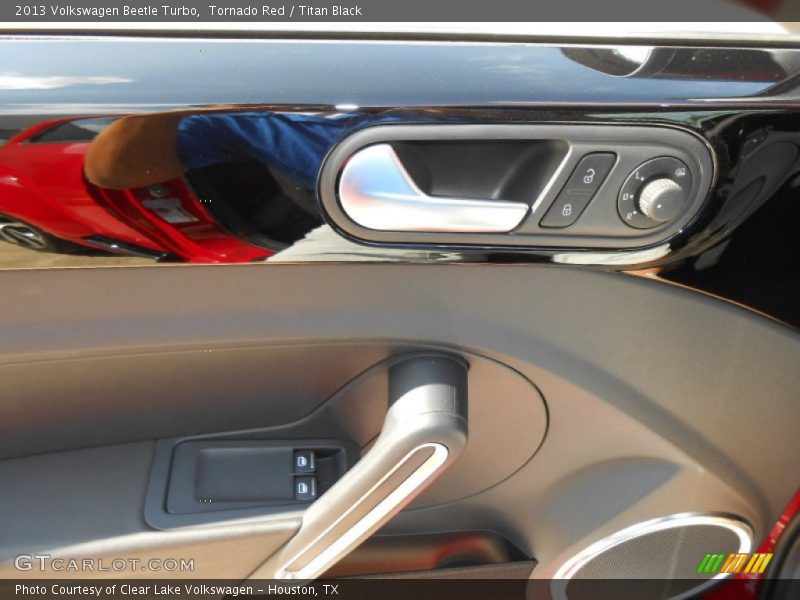 Tornado Red / Titan Black 2013 Volkswagen Beetle Turbo