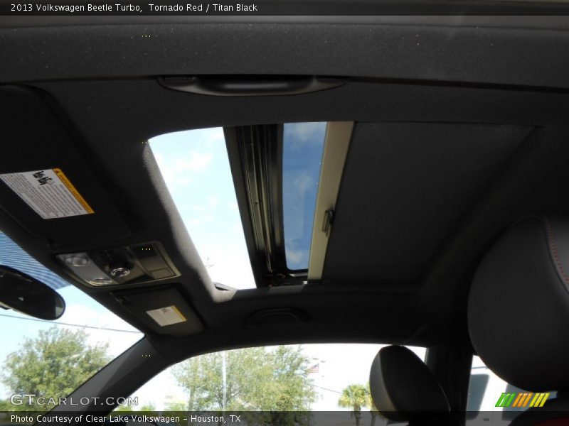 Tornado Red / Titan Black 2013 Volkswagen Beetle Turbo