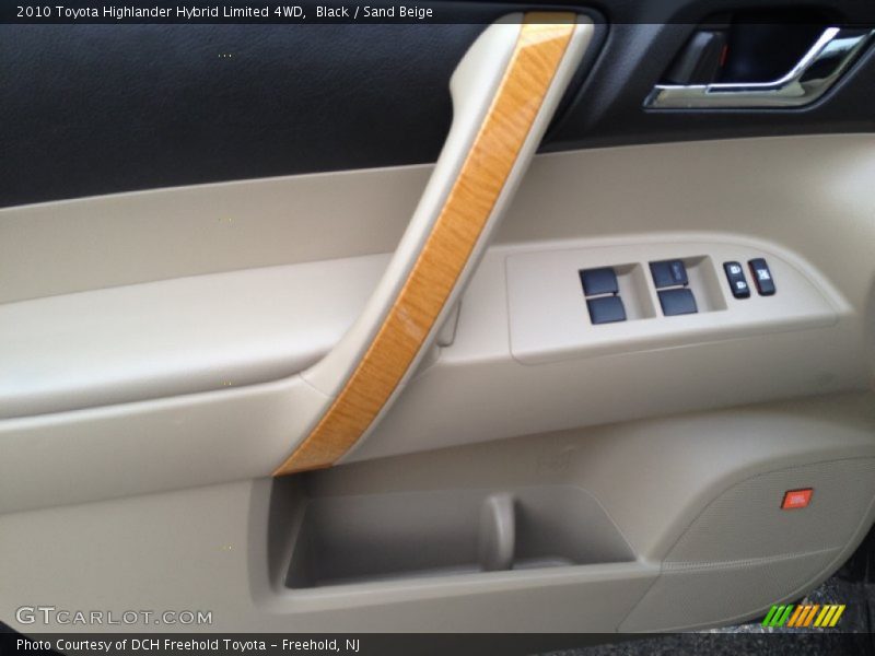 Black / Sand Beige 2010 Toyota Highlander Hybrid Limited 4WD