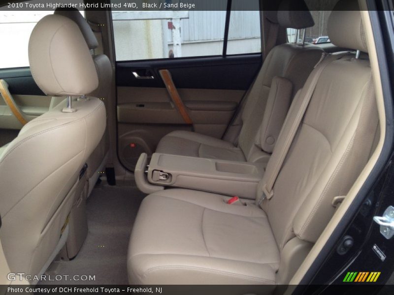 Black / Sand Beige 2010 Toyota Highlander Hybrid Limited 4WD