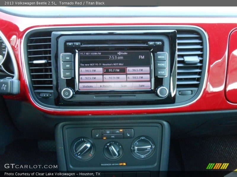 Tornado Red / Titan Black 2013 Volkswagen Beetle 2.5L
