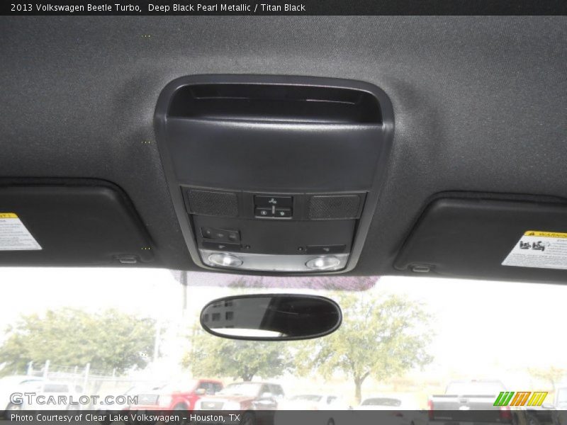 Deep Black Pearl Metallic / Titan Black 2013 Volkswagen Beetle Turbo