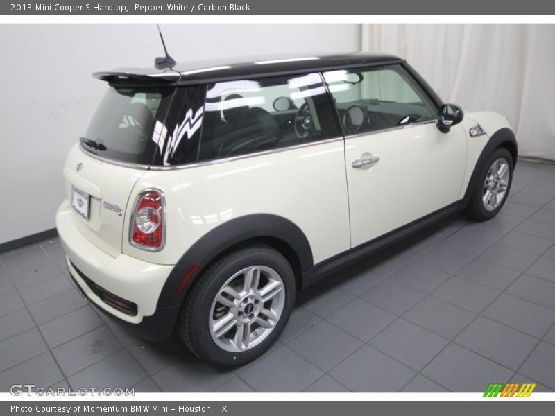 Pepper White / Carbon Black 2013 Mini Cooper S Hardtop
