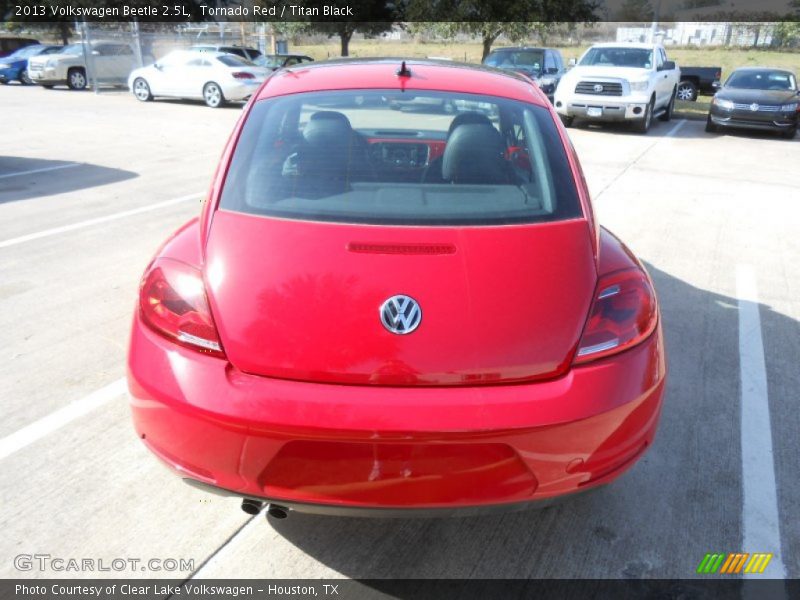 Tornado Red / Titan Black 2013 Volkswagen Beetle 2.5L
