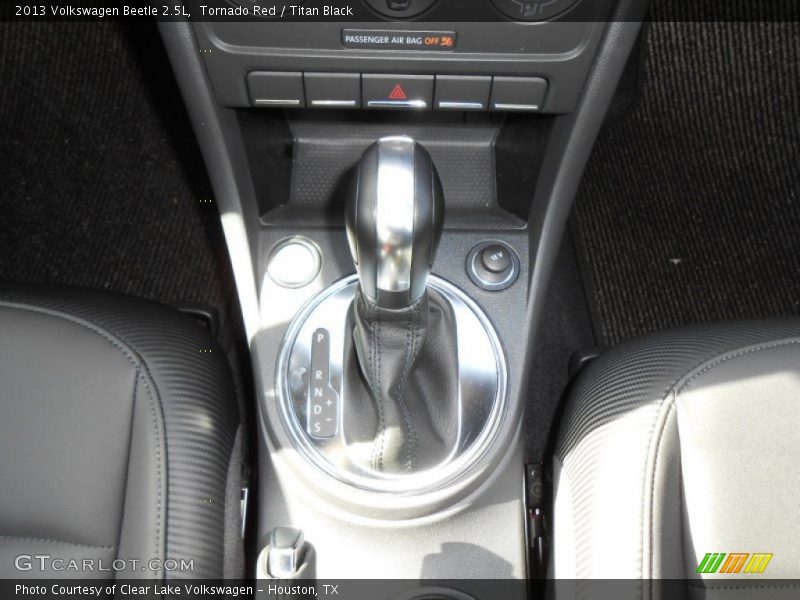 Tornado Red / Titan Black 2013 Volkswagen Beetle 2.5L