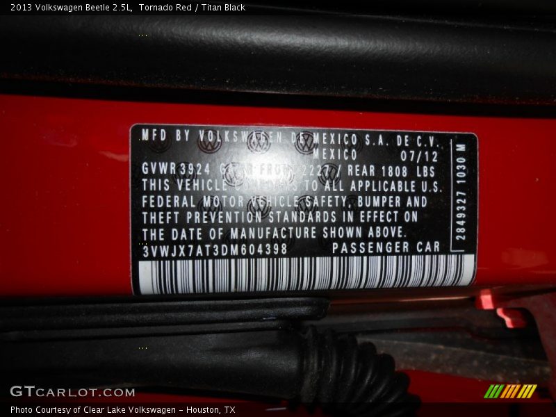 Tornado Red / Titan Black 2013 Volkswagen Beetle 2.5L