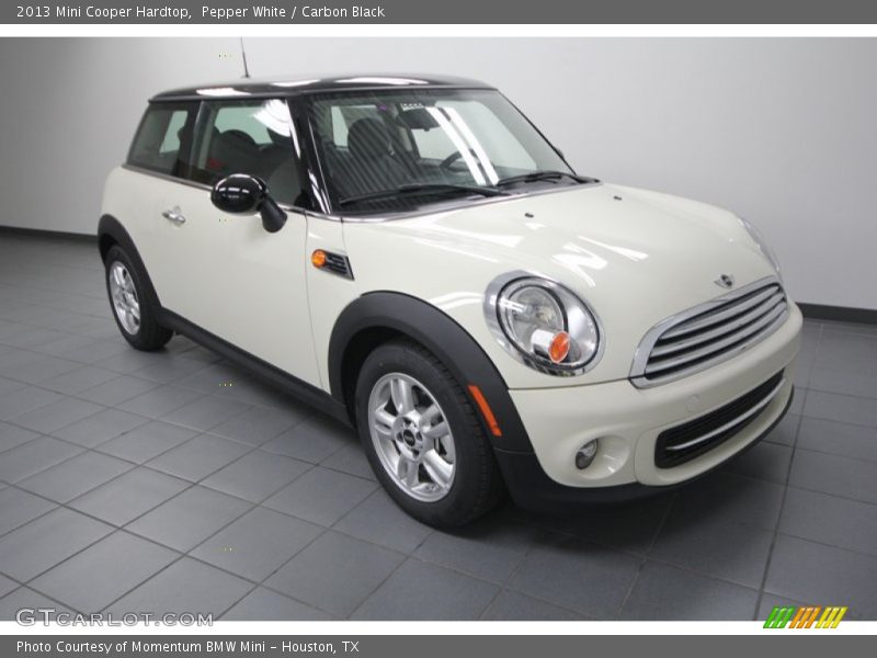 Pepper White / Carbon Black 2013 Mini Cooper Hardtop