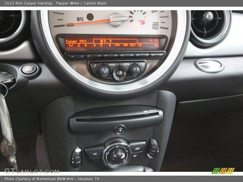 Pepper White / Carbon Black 2013 Mini Cooper Hardtop