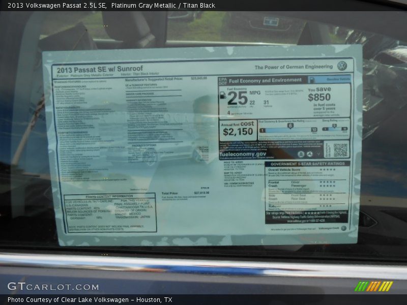 Platinum Gray Metallic / Titan Black 2013 Volkswagen Passat 2.5L SE