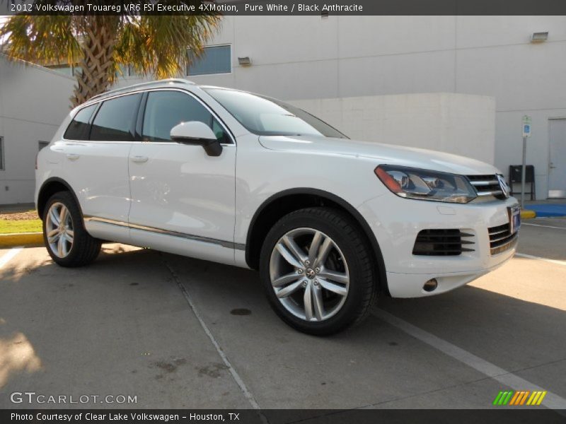 Front 3/4 View of 2012 Touareg VR6 FSI Executive 4XMotion