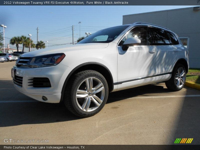 Pure White / Black Anthracite 2012 Volkswagen Touareg VR6 FSI Executive 4XMotion