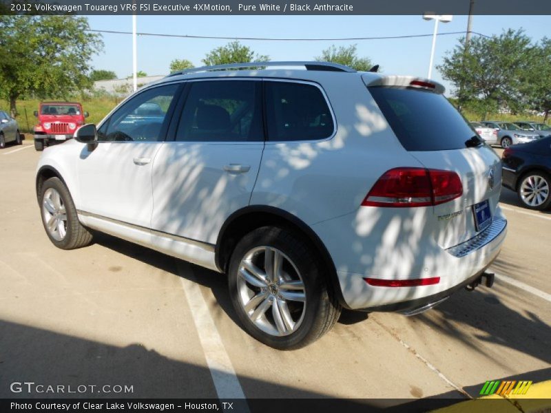 Pure White / Black Anthracite 2012 Volkswagen Touareg VR6 FSI Executive 4XMotion