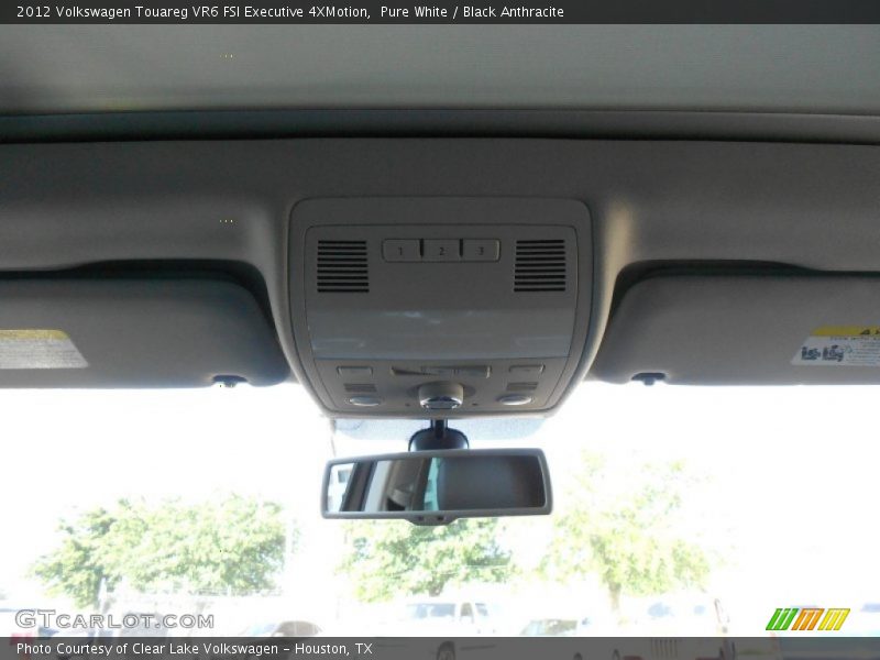 Pure White / Black Anthracite 2012 Volkswagen Touareg VR6 FSI Executive 4XMotion