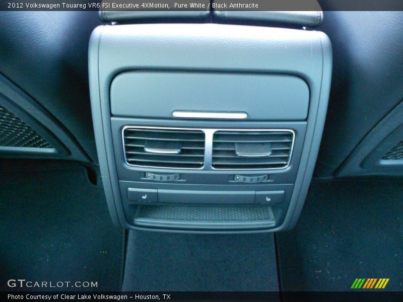 Pure White / Black Anthracite 2012 Volkswagen Touareg VR6 FSI Executive 4XMotion