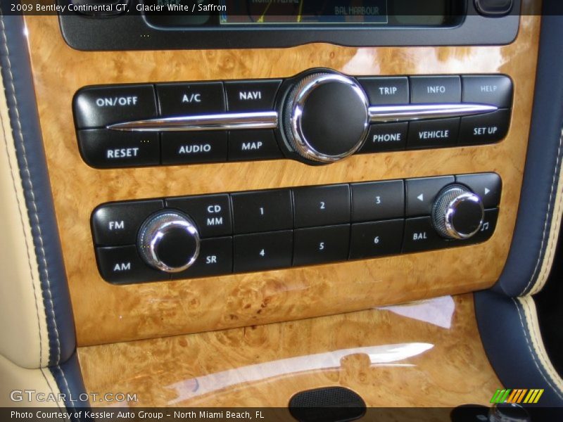 Controls of 2009 Continental GT 