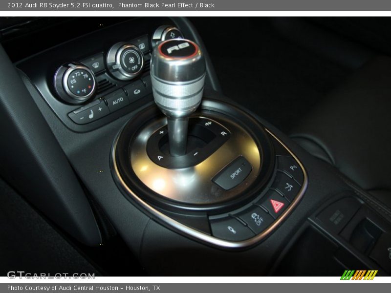  2012 R8 Spyder 5.2 FSI quattro 6 Speed R tronic Automatic Shifter