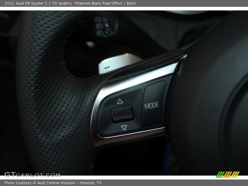 Phantom Black Pearl Effect / Black 2012 Audi R8 Spyder 5.2 FSI quattro