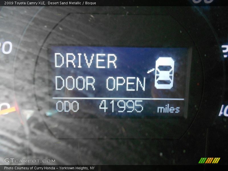 Desert Sand Metallic / Bisque 2009 Toyota Camry XLE