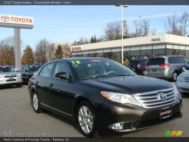 Cocoa Bean Metallic / Ivory 2012 Toyota Avalon