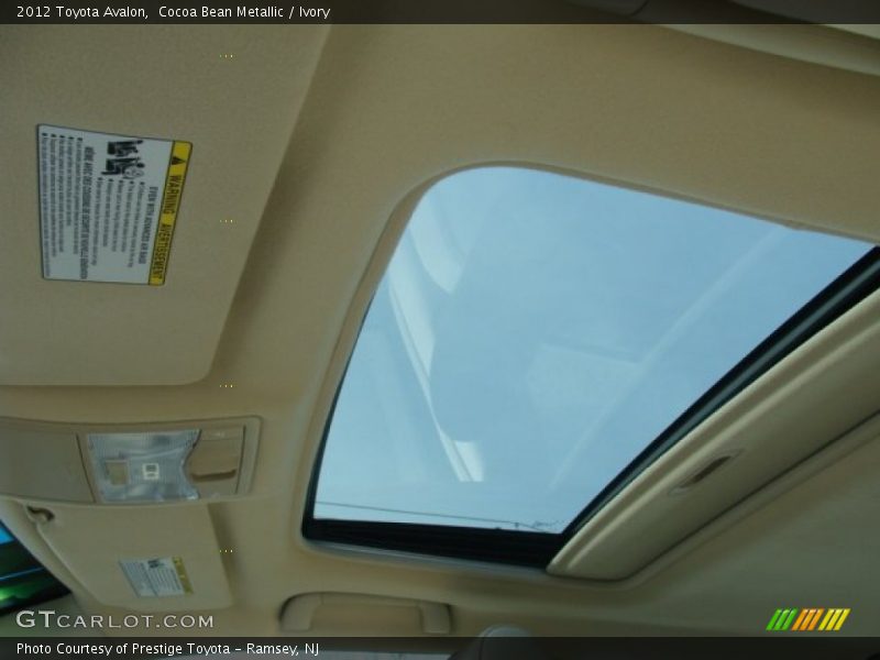 Cocoa Bean Metallic / Ivory 2012 Toyota Avalon