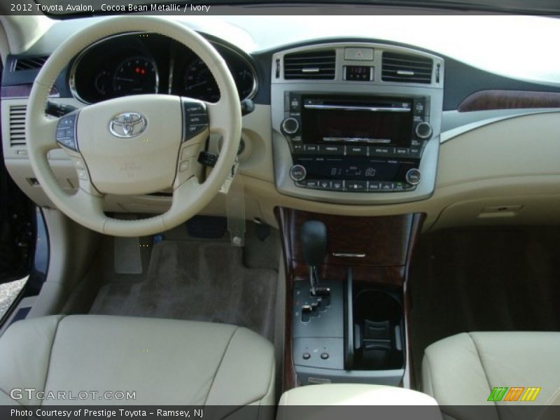 Cocoa Bean Metallic / Ivory 2012 Toyota Avalon