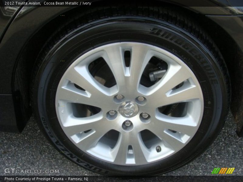 Cocoa Bean Metallic / Ivory 2012 Toyota Avalon