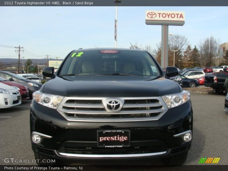 Black / Sand Beige 2012 Toyota Highlander V6 4WD