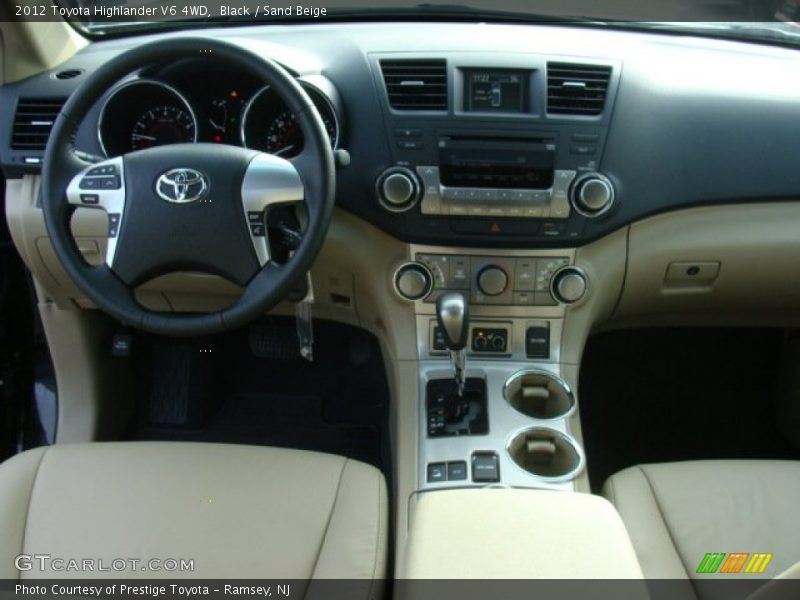 Black / Sand Beige 2012 Toyota Highlander V6 4WD