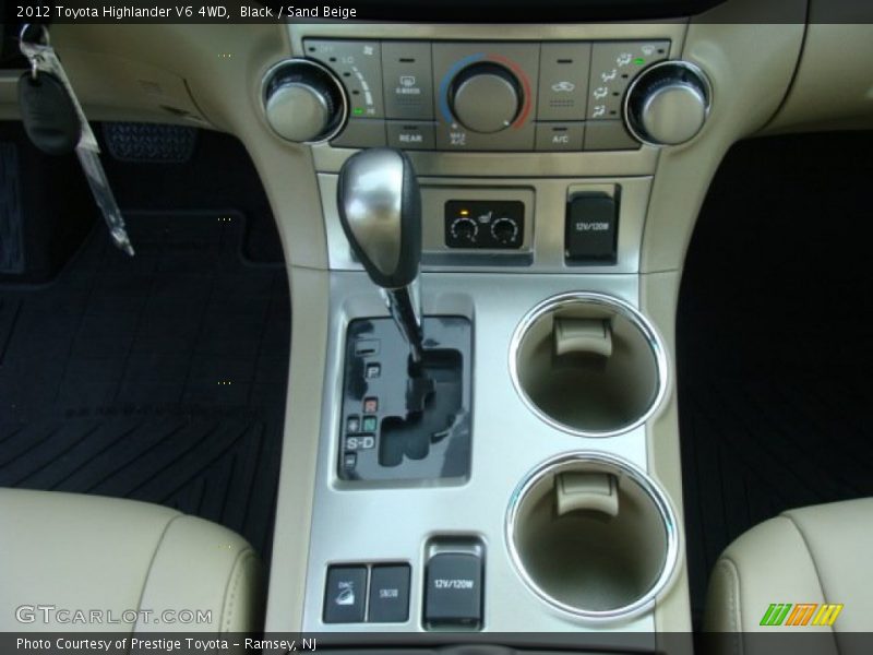 Black / Sand Beige 2012 Toyota Highlander V6 4WD