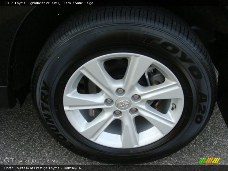 Black / Sand Beige 2012 Toyota Highlander V6 4WD