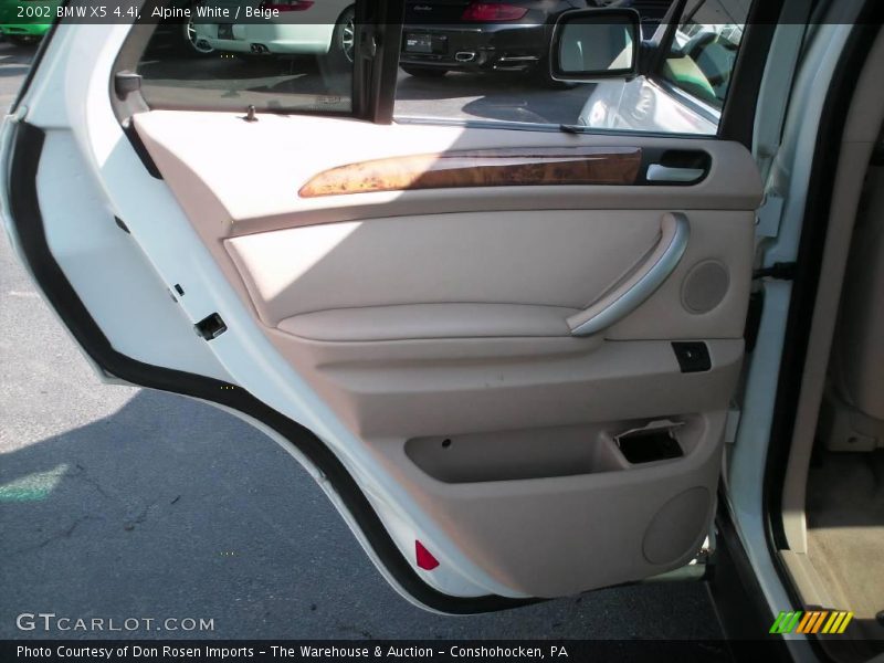 Alpine White / Beige 2002 BMW X5 4.4i