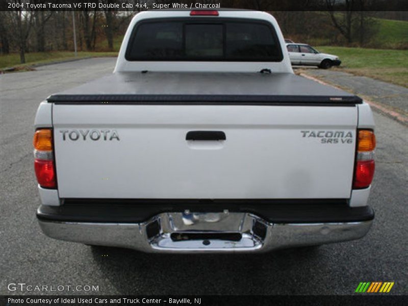 Super White / Charcoal 2004 Toyota Tacoma V6 TRD Double Cab 4x4