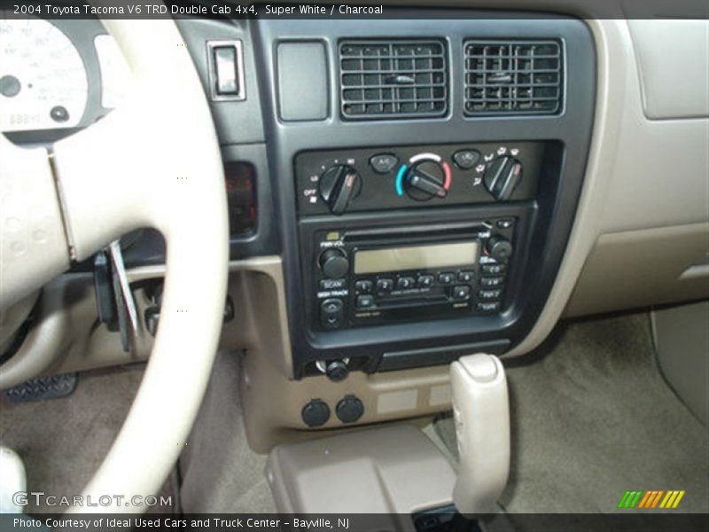 Super White / Charcoal 2004 Toyota Tacoma V6 TRD Double Cab 4x4