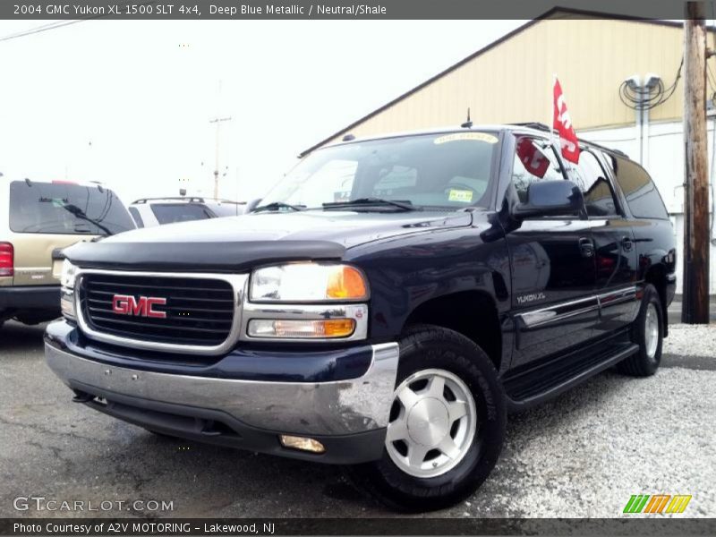 Deep Blue Metallic / Neutral/Shale 2004 GMC Yukon XL 1500 SLT 4x4