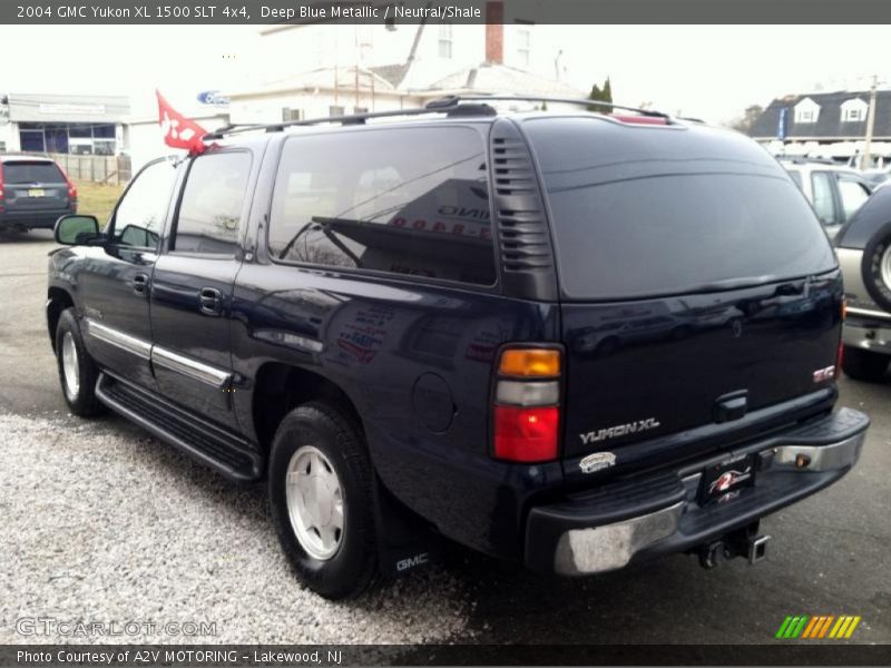 Deep Blue Metallic / Neutral/Shale 2004 GMC Yukon XL 1500 SLT 4x4