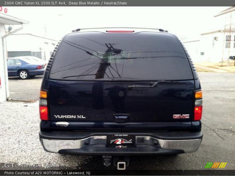 Deep Blue Metallic / Neutral/Shale 2004 GMC Yukon XL 1500 SLT 4x4
